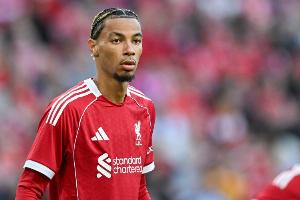 TA：为适应英超强度，埃基蒂克花在健身房的时间比在德国时多很多